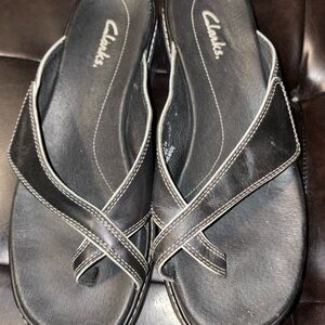 Clarks Women's Black sandals size 7.5